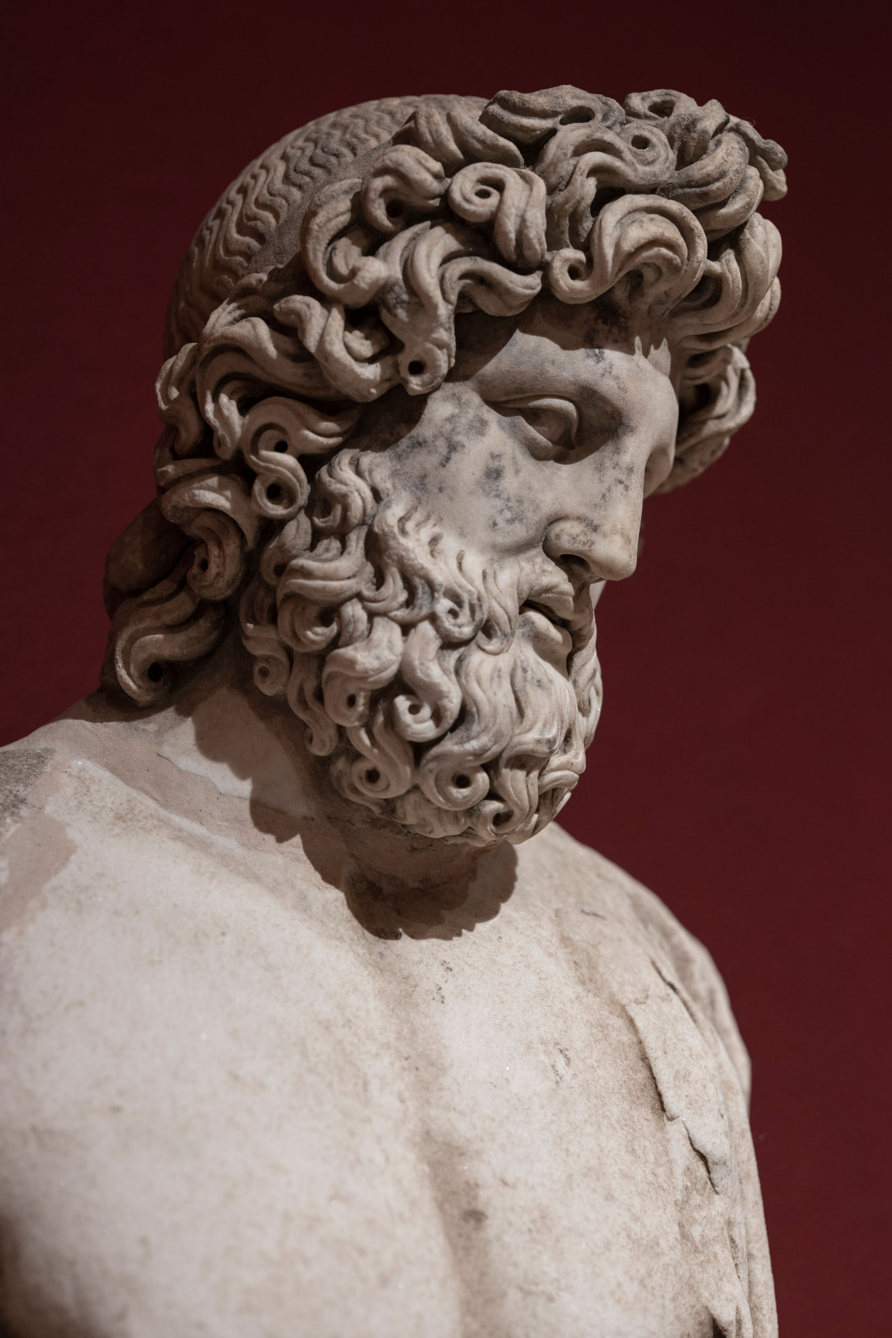 Sculpture antique d'un buste en marbre